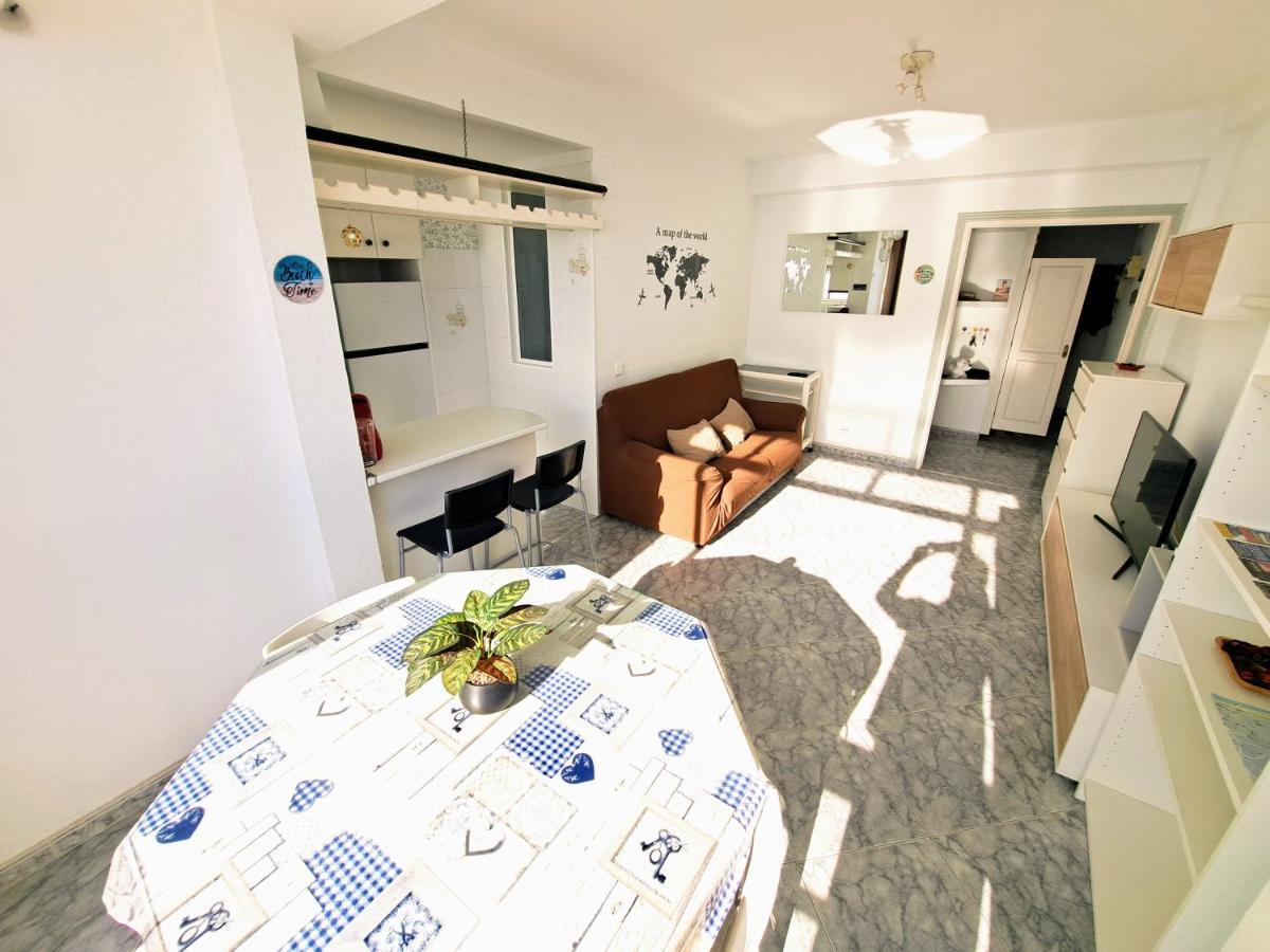 Sea Breeze Apartment Estepona Exterior photo